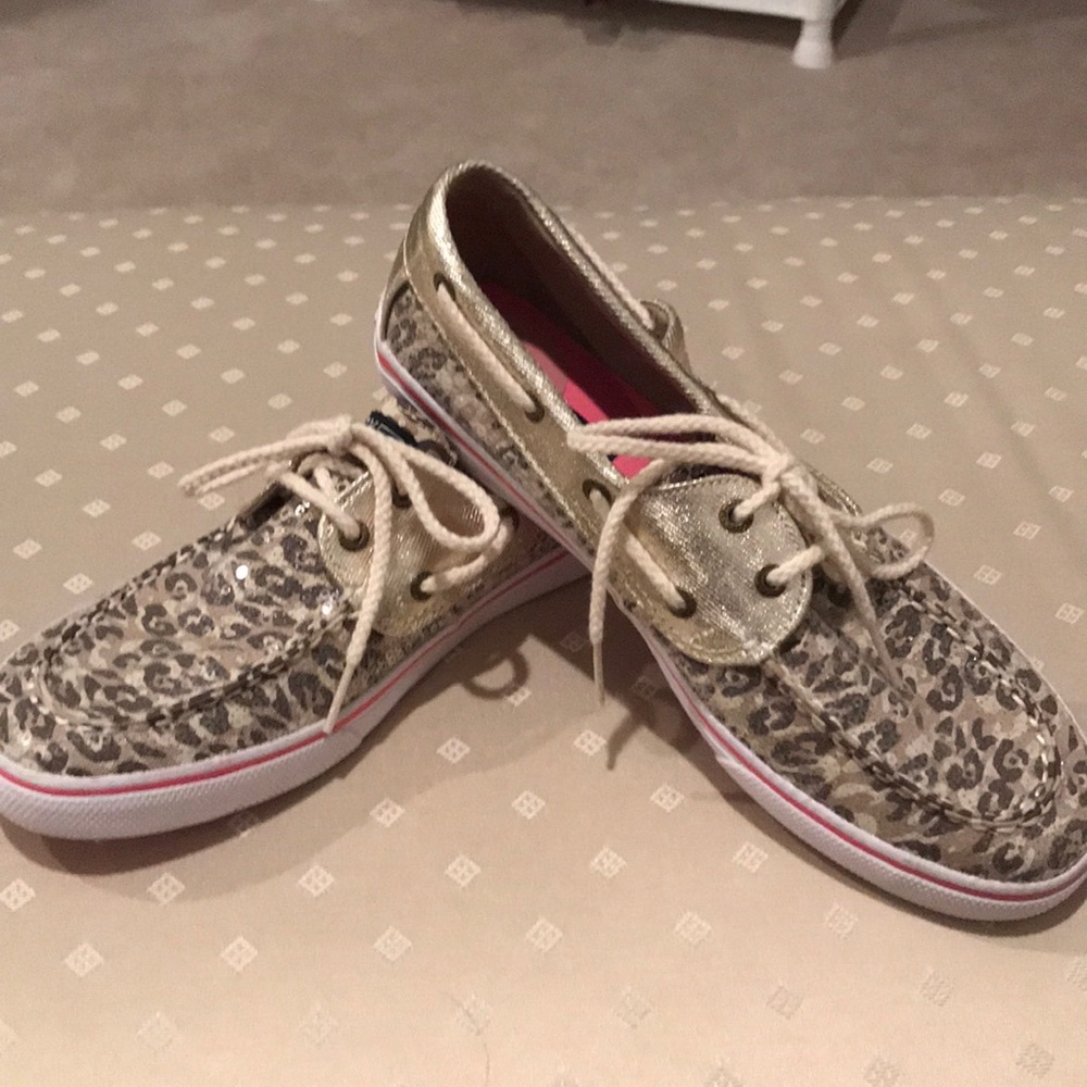 Girls size 4 ( Ladies 5 1/2 /6 ) Sperry Topsiders